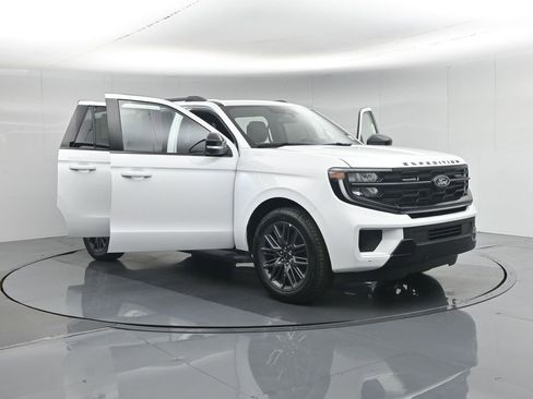 New 2026 Ford Expedition Max Platinum image 36