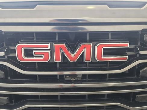 Certified 2023 GMC Sierra 1500 AT4 w/ AT4 Premium Package AWD/4WD image 31