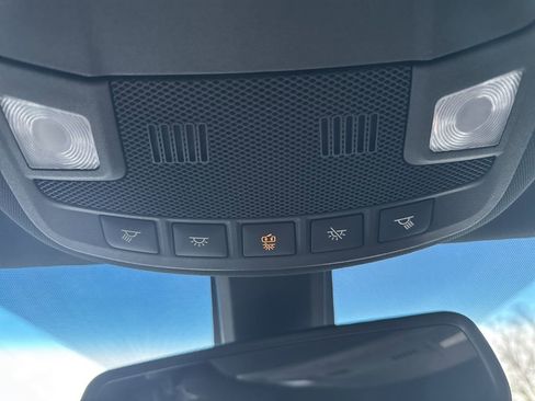 Used 2018 Lincoln MKX Select w/ Select Plus Package image 31