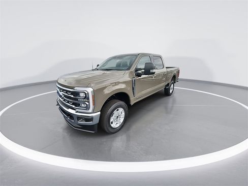 New 2026 Ford F250 XLT w/ XLT Premium Package image 4