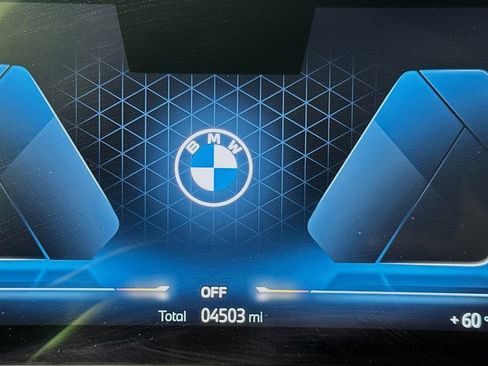 Used 2025 BMW X3 xDrive30i w/ Premium Package image 12