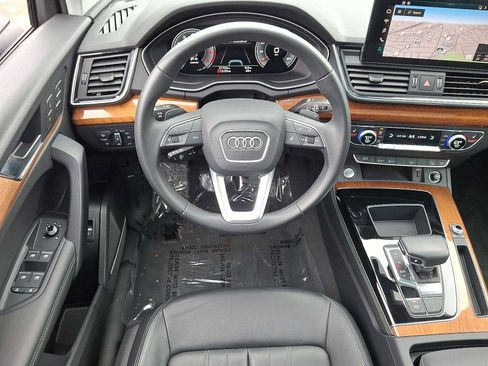 Certified 2023 Audi Q5 2.0T Premium Plus w/ Premium Plus Package image 21