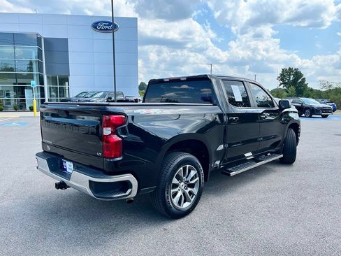 Used 2021 Chevrolet Silverado 1500 LT AWD/4WD image 4