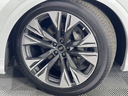New 2025 Audi Q8 Premium Plus image 7
