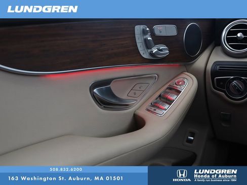 Used 2022 Mercedes-Benz GLC 300 4MATIC image 29