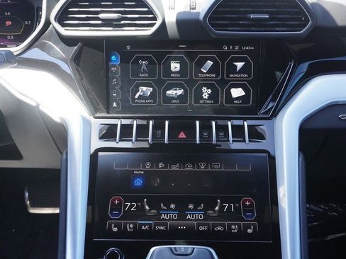 Used 2020 Lamborghini Urus AWD/4WD image 58