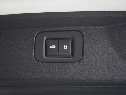 Used 2025 Nissan Armada Platinum AWD/4WD image 20