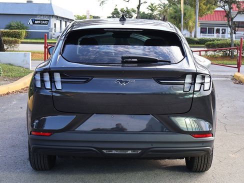 Used 2022 Ford Mustang Mach-E Select image 12