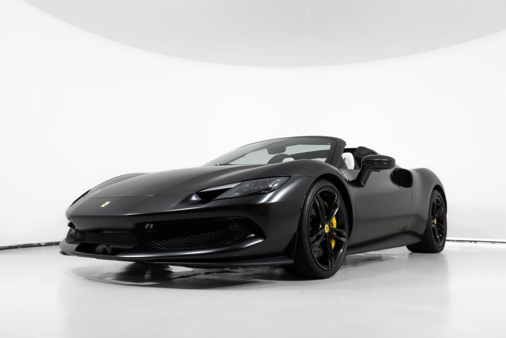 Used 2025 Ferrari 296 GTS RWD image 14