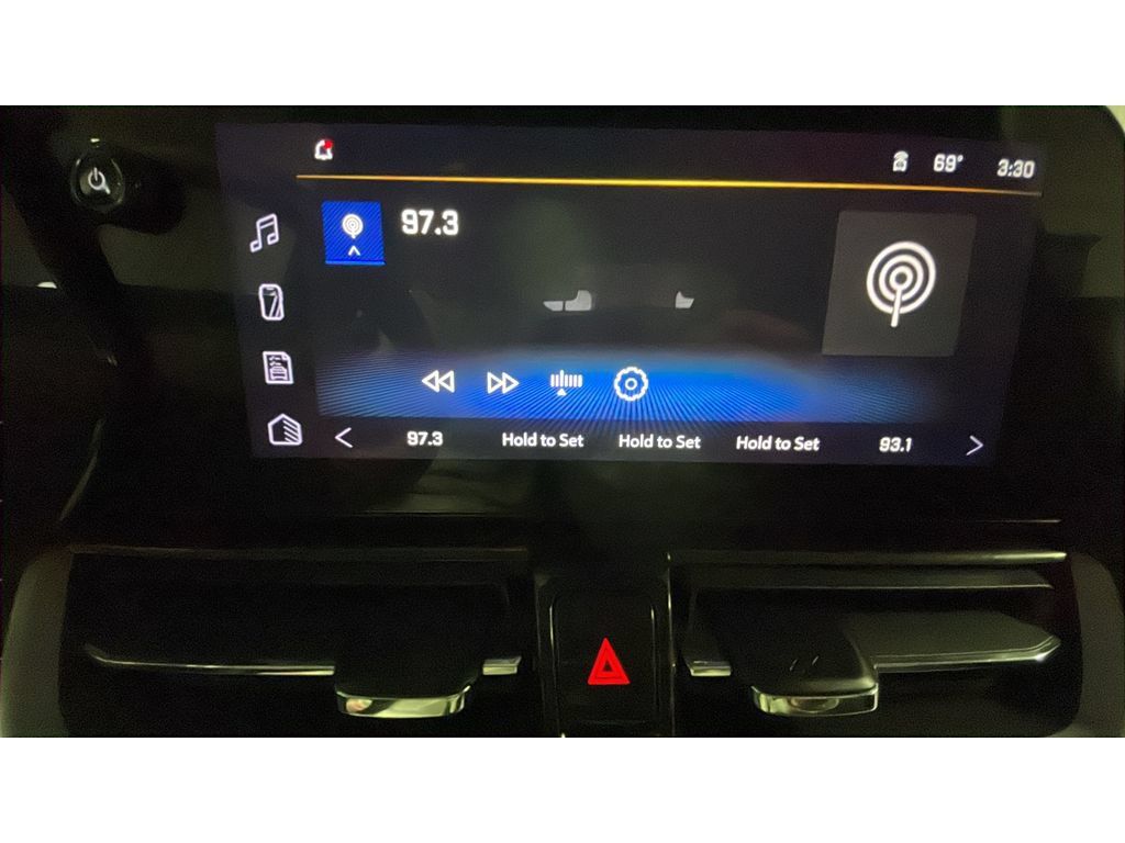 Used 2025 Chevrolet TrailBlazer LT AWD/4WD image 13