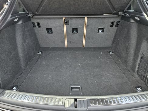 Certified 2026 Porsche Macan AWD/4WD image 31