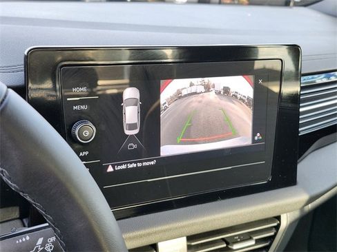 Used 2025 Volkswagen Jetta Sport image 21