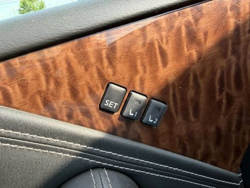 Used 2018 Nissan Armada SL w/ Moonroof Package AWD/4WD image 19
