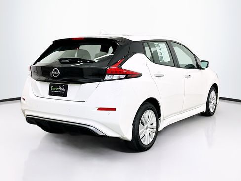 Used 2025 Nissan Leaf S image 9