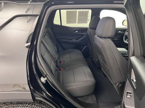 Used 2025 Chevrolet Equinox LT image 36