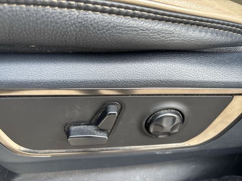 Used 2020 RAM 1500 Limited AWD/4WD image 14