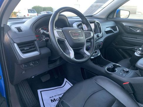 Used 2024 GMC Terrain SLT image 7