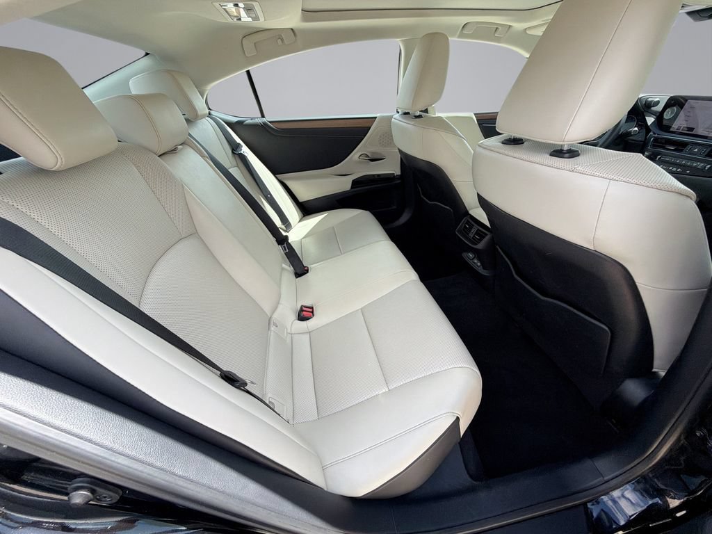 Certified 2024 Lexus ES 350 w/ Premium Package FWD image 17