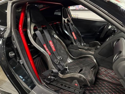 Used 2012 Nissan GT-R Premium image 26