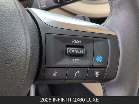Used 2025 INFINITI QX60 Luxe FWD image 19