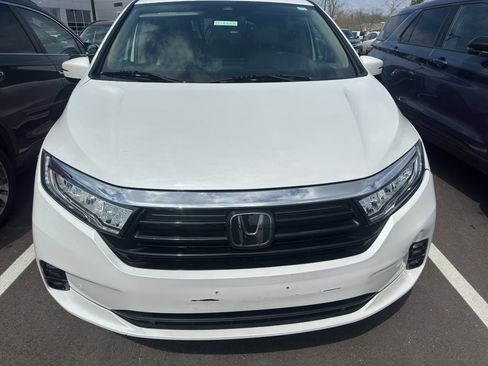 Used 2022 Honda Odyssey Elite image 2