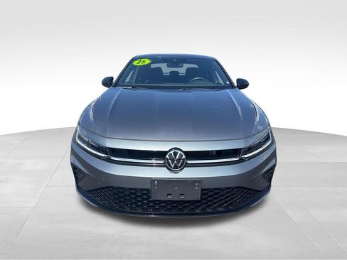 Used 2025 Volkswagen Jetta Sport FWD image 17