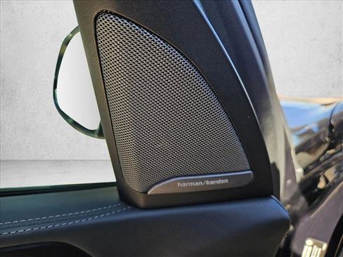 Used 2022 BMW X5 M50i w/ Executive Package image 17