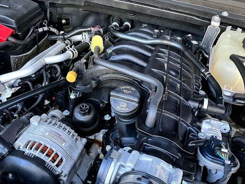 Used 2022 Jeep Gladiator Rubicon w/ Trailer Tow Package image 27