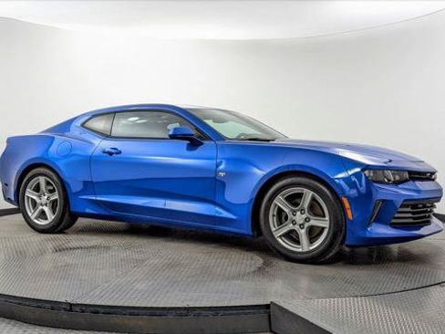 Used 2017 Chevrolet Camaro LS RWD image 11