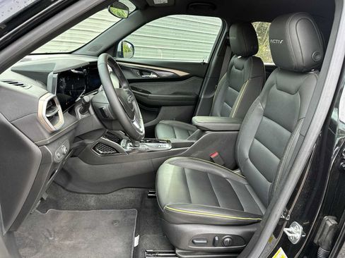 Certified 2024 Chevrolet TrailBlazer ACTIV w/ Driver Confidence Package FWD image 15