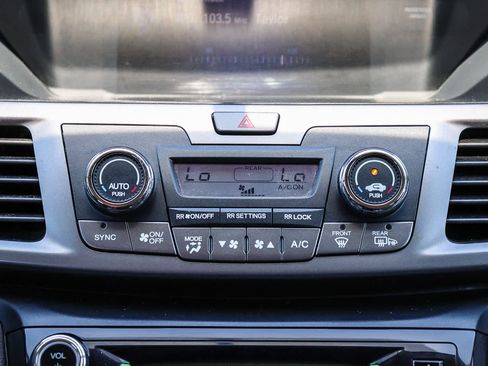 Used 2015 Honda Odyssey EX image 16