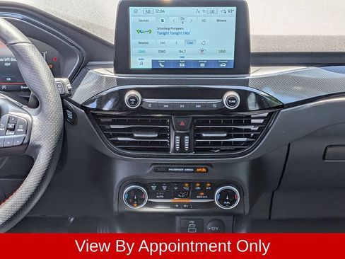 Used 2025 Ford Escape ST-Line AWD/4WD image 19