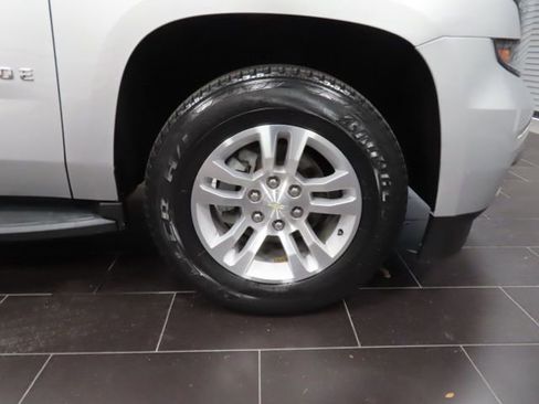 Used 2018 Chevrolet Tahoe LT image 16