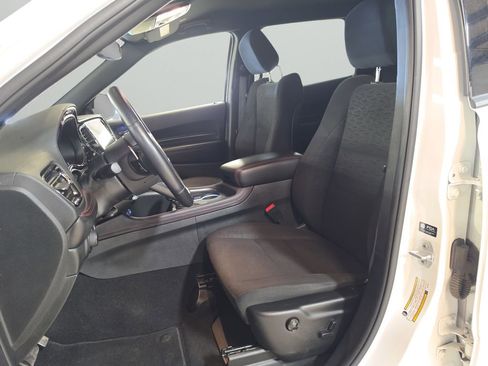 Used 2025 Dodge Durango GT AWD/4WD image 11