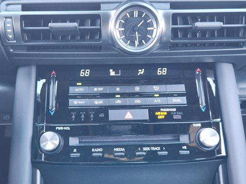 Certified 2025 Lexus IS 350 F Sport image 24