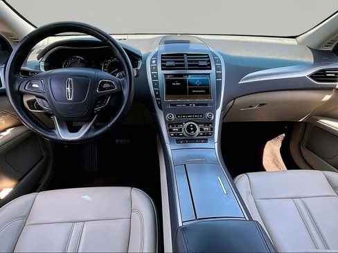 Used 2019 Lincoln MKZ Premiere image 7