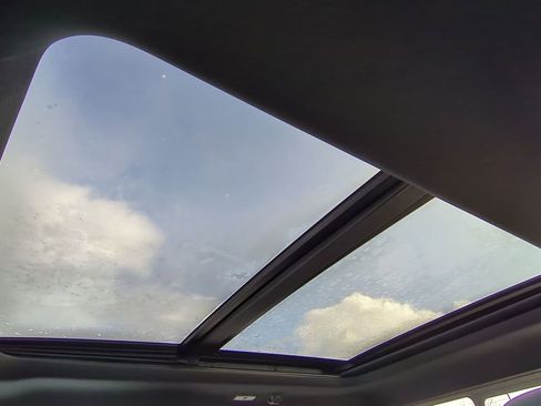 Certified 2022 Ford F150 XLT w/ Equipment Group 302A High image 20