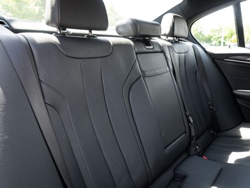 Used 2021 BMW 540i w/ M Sport Package RWD image 33