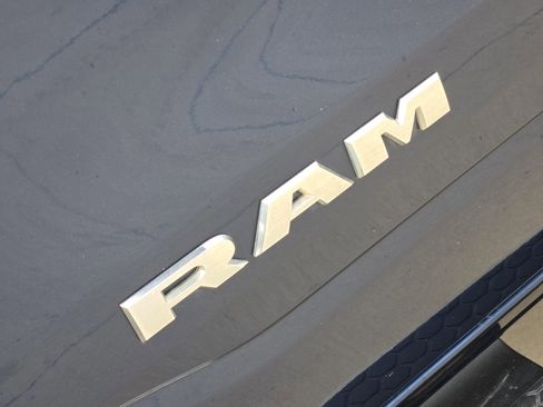 Used 2020 RAM 1500 Lone Star image 12