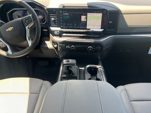 New 2026 Chevrolet Silverado 1500 LTZ w/ LTZ Premium Package AWD/4WD image 11