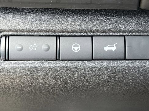 New 2026 Nissan Pathfinder SL FWD image 12