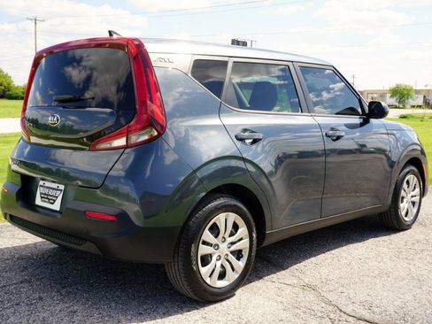 Used 2020 Kia Soul LX FWD image 20