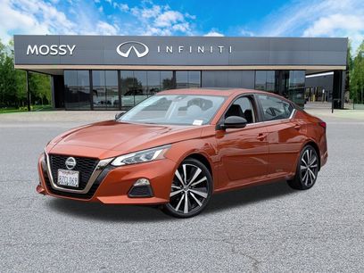 Used 2021 Nissan Altima 2.5 SR w/ SR Premium Package