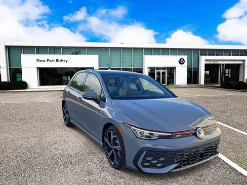 New 2026 Volkswagen GTI SE FWD image 2