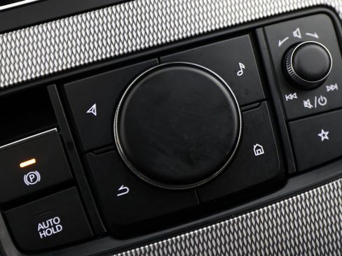 Used 2025 MAZDA CX-70 Plug-In Hybrid w/ Premium Pkg image 26