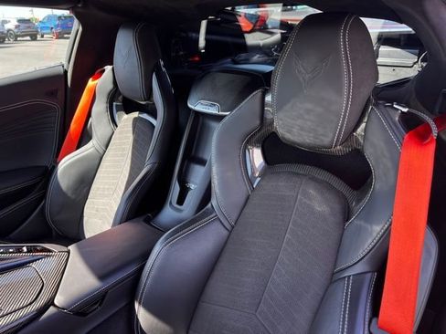 Used 2023 Chevrolet Corvette Z06 w/ Z07 Performance Package image 18