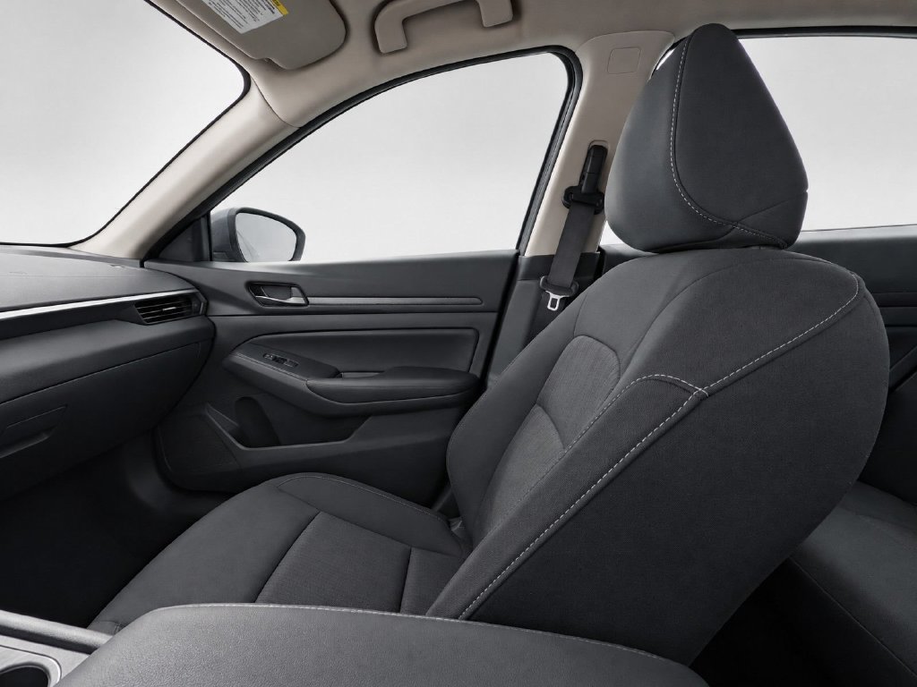 Certified 2025 Nissan Altima 2.5 S FWD image 22