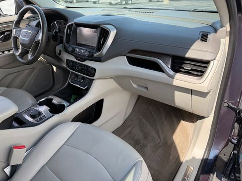 Used 2018 GMC Terrain Denali w/ Comfort Package FWD image 43