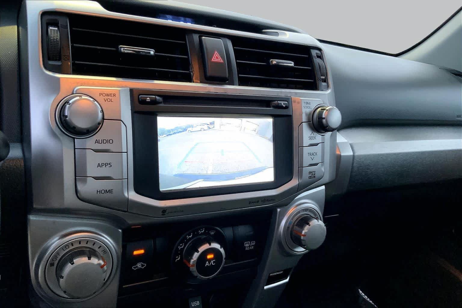 Used 2018 Toyota 4Runner SR5 Premium RWD image 26