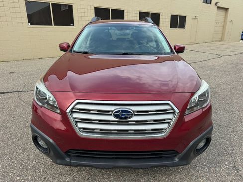 Used 2017 Subaru Outback 2.5i Premium AWD/4WD image 2